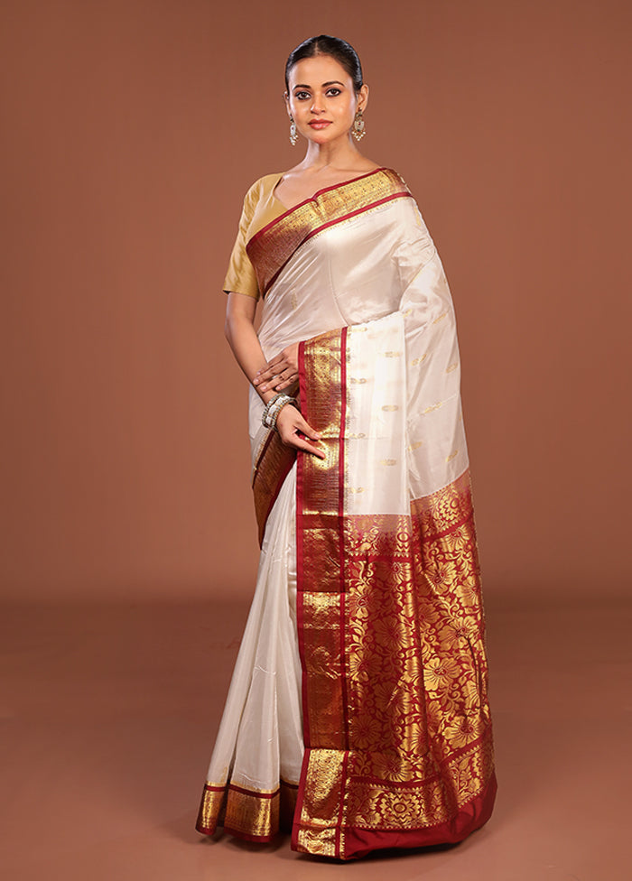 White Handloom Kanjivaram Pure Silk Saree With Blouse Piece