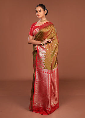 Green Dupion Silk Saree With Blouse Piece
