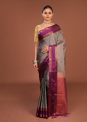 Grey Kanjivaram Silk Saree With Blouse Piece