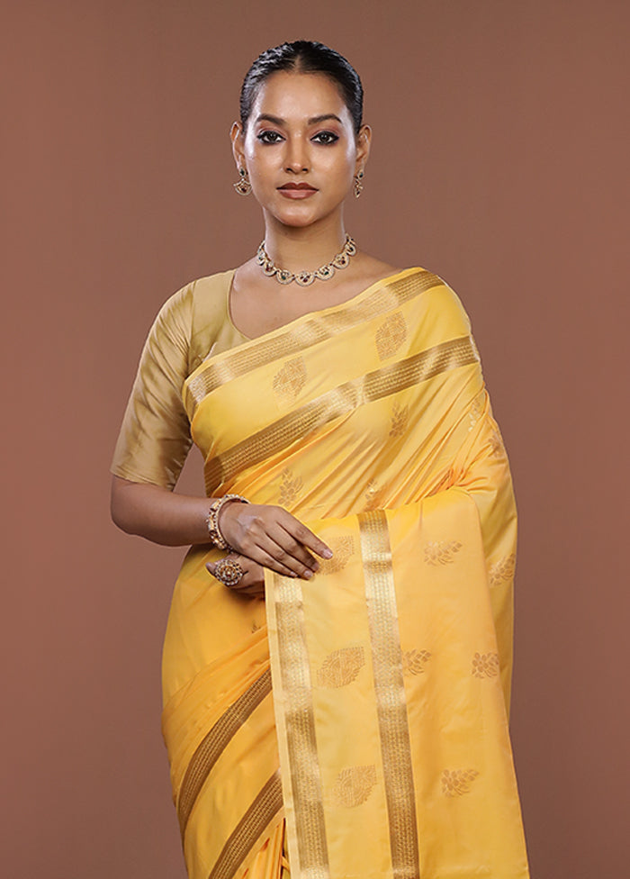 Yellow Kanjivaram Silk Saree With Blouse Piece