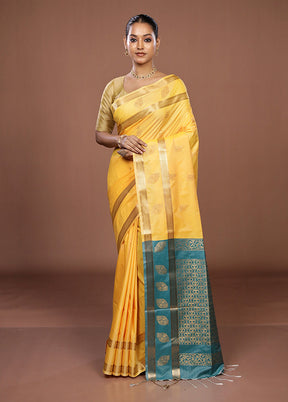 Yellow Kanjivaram Silk Saree With Blouse Piece
