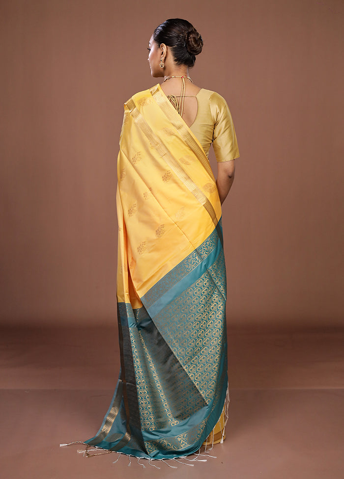 Yellow Kanjivaram Silk Saree With Blouse Piece
