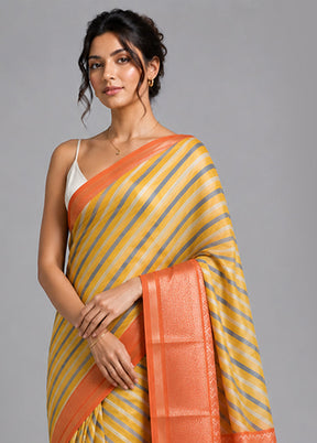 Yellow Pure Cotton Saree With Blouse Piece