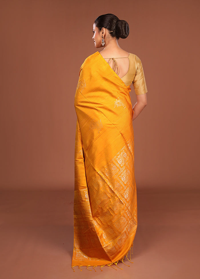 Yellow Handloom Kanjivaram Pure Silk Saree With Blouse Piece