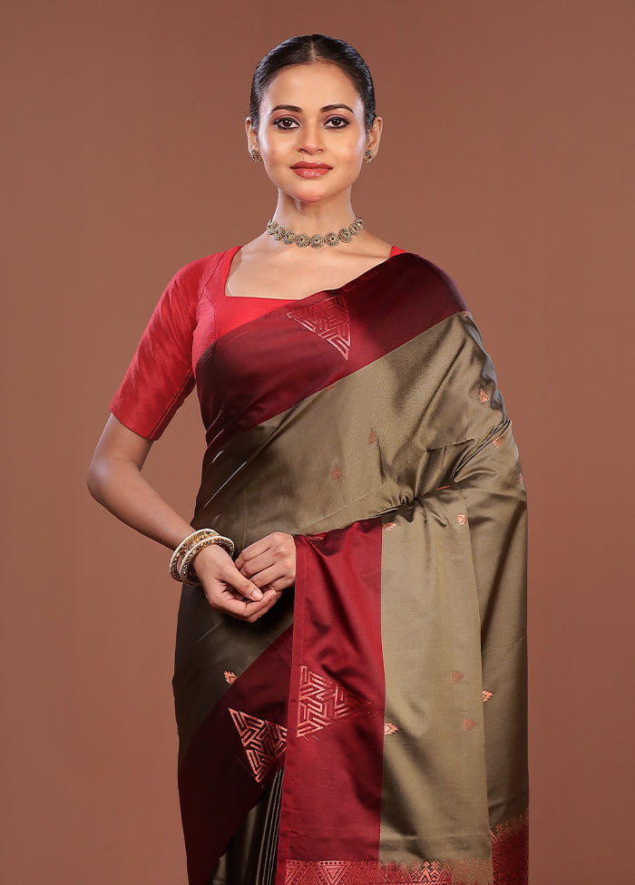 Grey Kanjivaram Silk Saree With Blouse Piece
