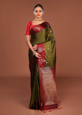 Green Kanjivaram Silk Saree With Blouse Piece