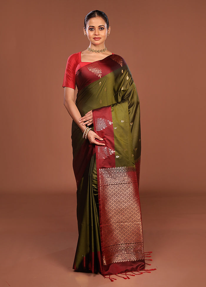 Green Kanjivaram Silk Saree With Blouse Piece