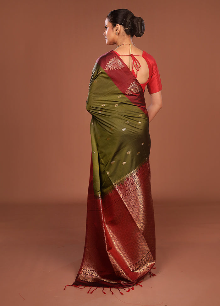 Green Kanjivaram Silk Saree With Blouse Piece