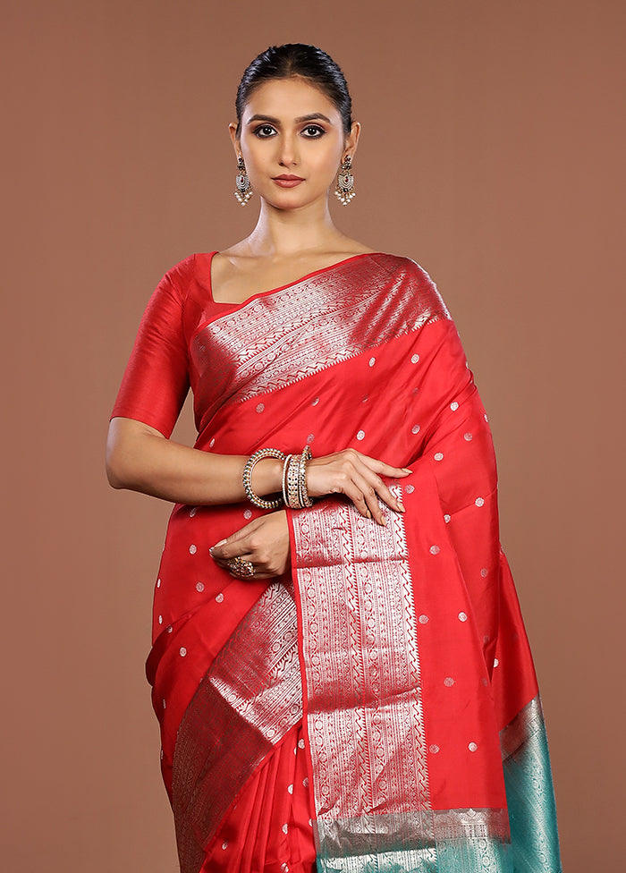 Red Handloom Kanjivaram Pure Silk Saree With Blouse Piece
