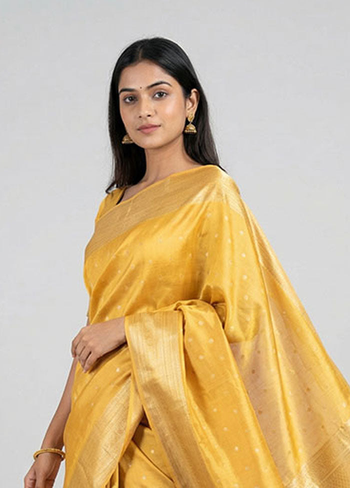 Cream Handloom Kanjivaram Pure Silk Saree With Blouse Piece
