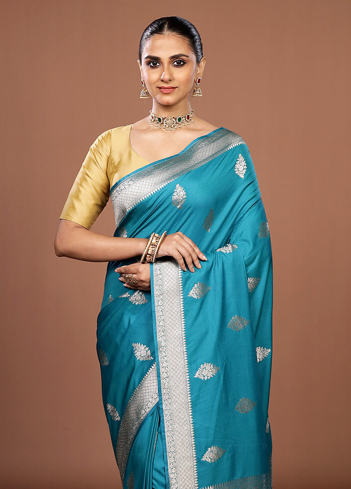 Blue Katan Silk Saree With Blouse Piece