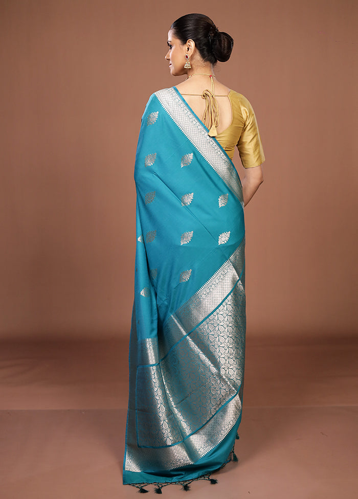 Blue Katan Silk Saree With Blouse Piece