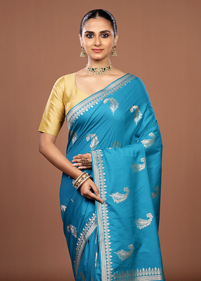 Blue Katan Silk Saree With Blouse Piece