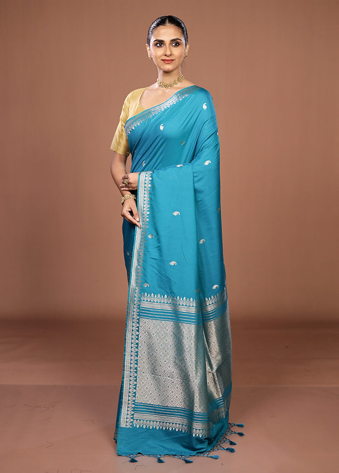 Blue Katan Silk Saree With Blouse Piece