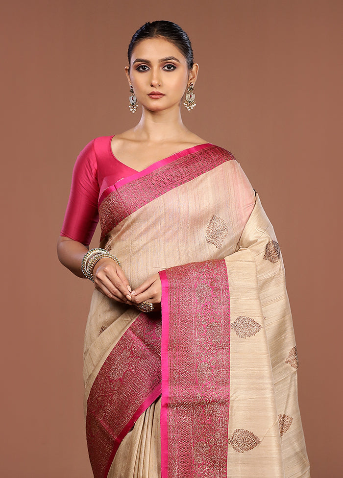 Cream Handloom Tussar Pure Silk Saree With Blouse Piece