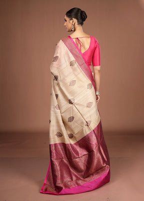 Cream Handloom Tussar Pure Silk Saree With Blouse Piece