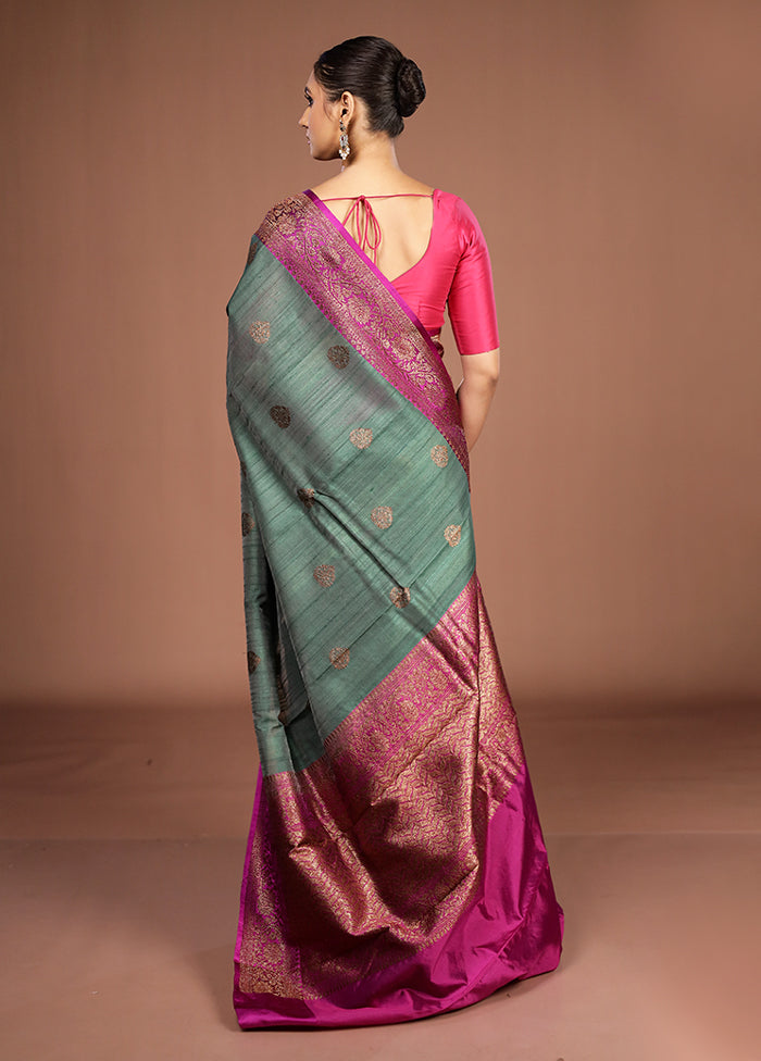Green Handloom Tussar Pure Silk Saree With Blouse Piece