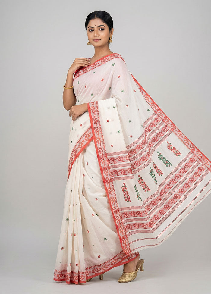Cream Matka Silk Saree With Blouse Piece