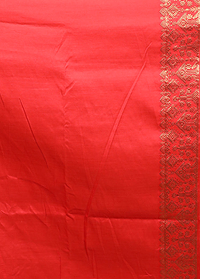 Cream Assam Silk Saree With Blouse Piece