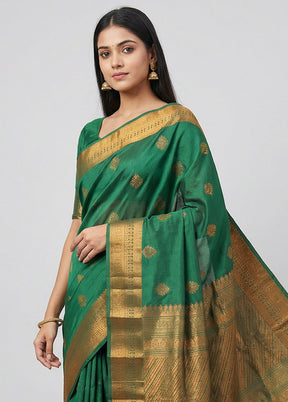 Green Kanjivaram Silk Saree With Blouse Piece