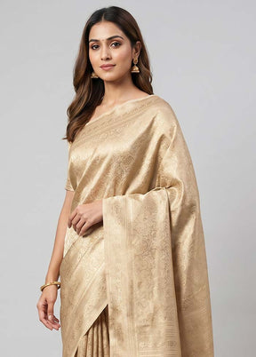 Cream Uppada Silk Saree With Blouse Piece