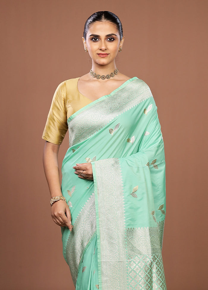 Green Katan Silk Saree With Blouse Piece