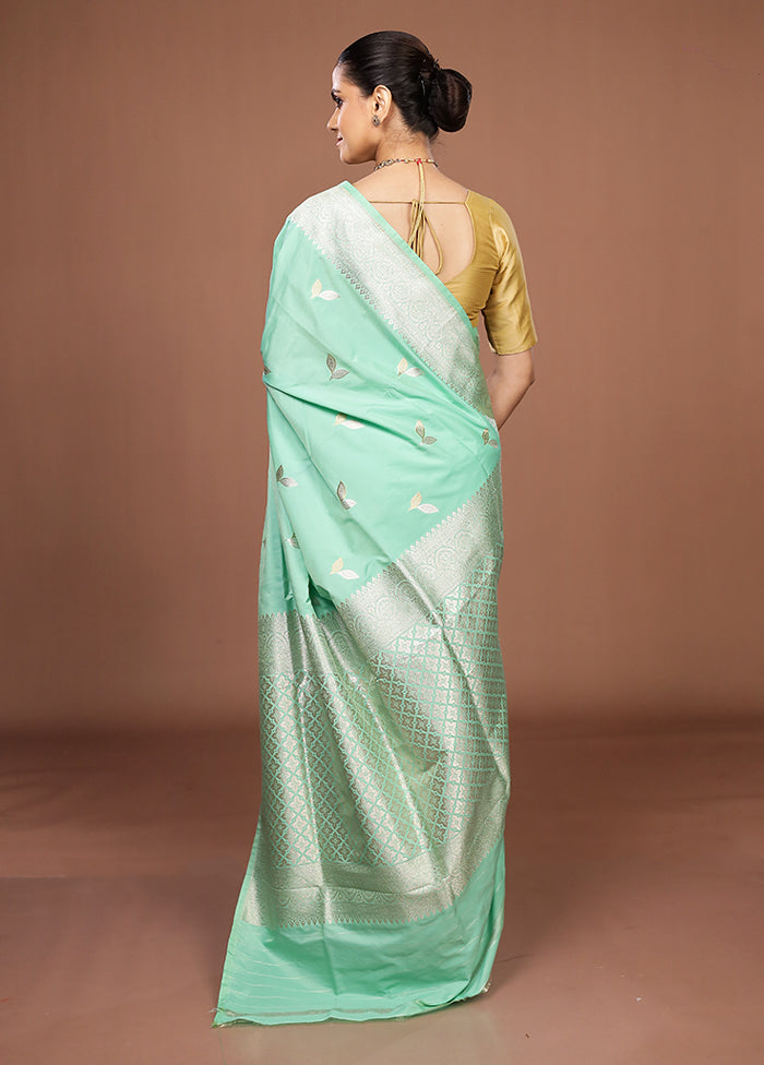 Green Katan Silk Saree With Blouse Piece