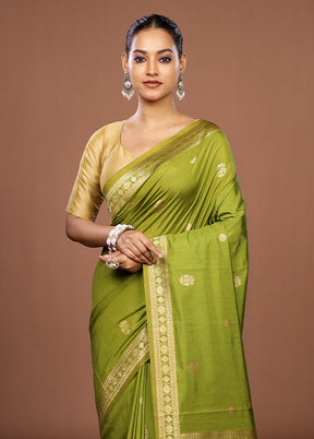 Green Dupion Silk Saree With Blouse Piece