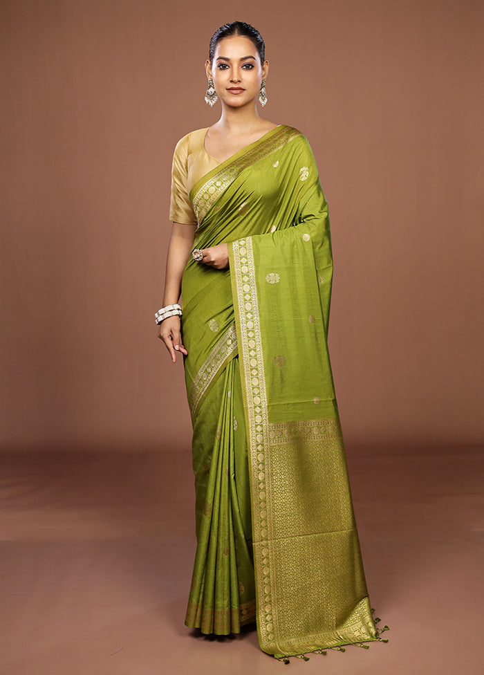 Green Dupion Silk Saree With Blouse Piece