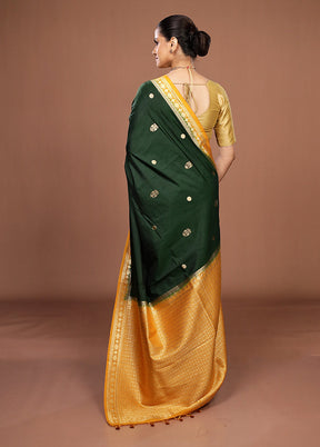 Green Dupion Silk Saree With Blouse Piece