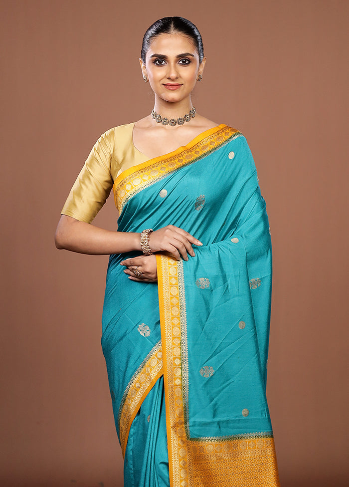 Green Dupion Silk Saree With Blouse Piece
