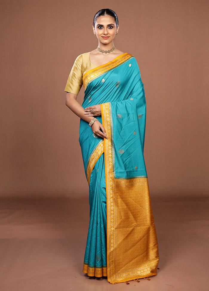 Green Dupion Silk Saree With Blouse Piece