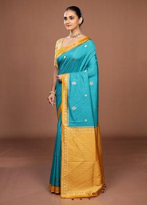 Green Dupion Silk Saree With Blouse Piece