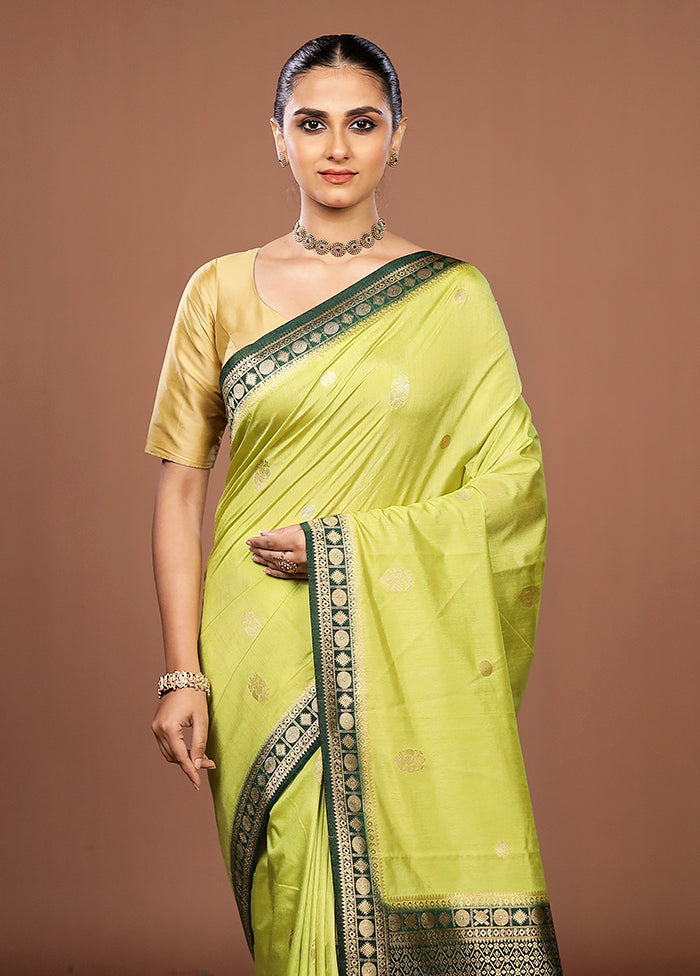Green Dupion Silk Saree With Blouse Piece