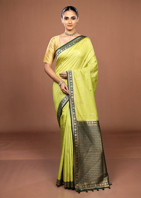 Green Dupion Silk Saree With Blouse Piece
