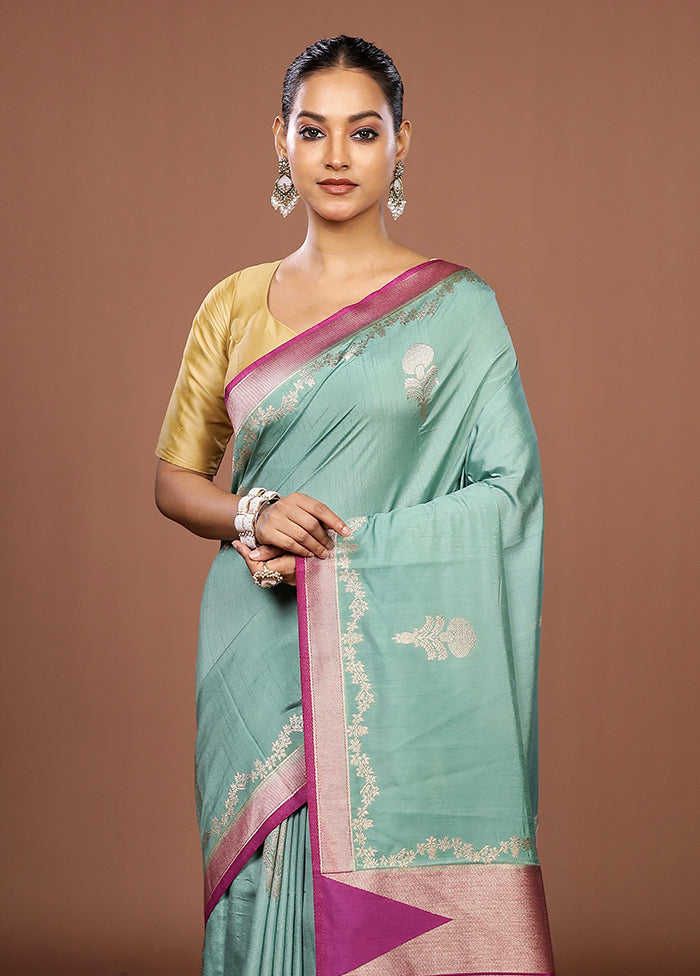Green Dupion Silk Saree With Blouse Piece