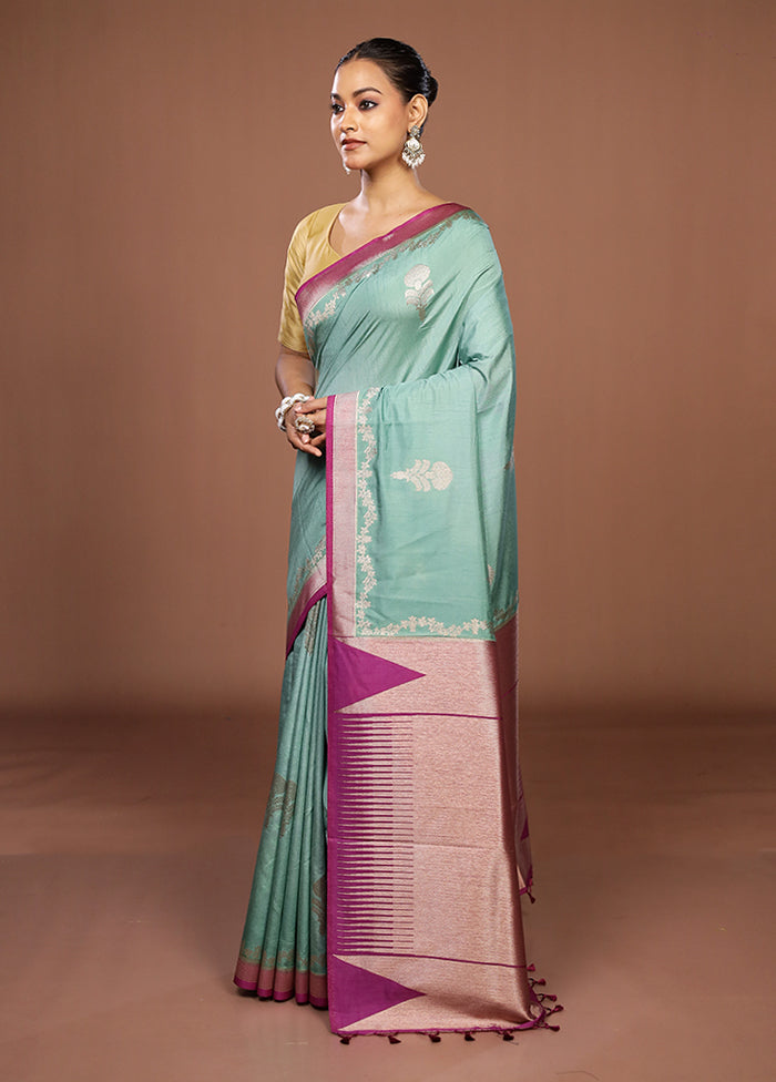 Green Dupion Silk Saree With Blouse Piece