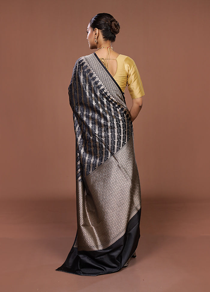 Black Katan Silk Saree With Blouse Piece