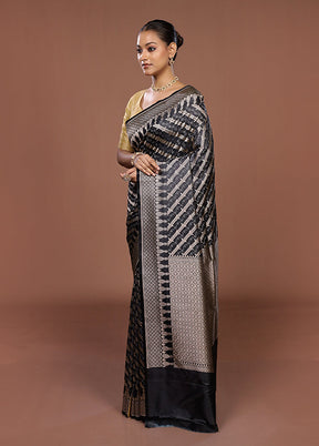 Black Katan Silk Saree With Blouse Piece