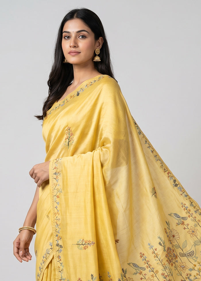 Cream Tussar Silk Saree With Blouse Piece