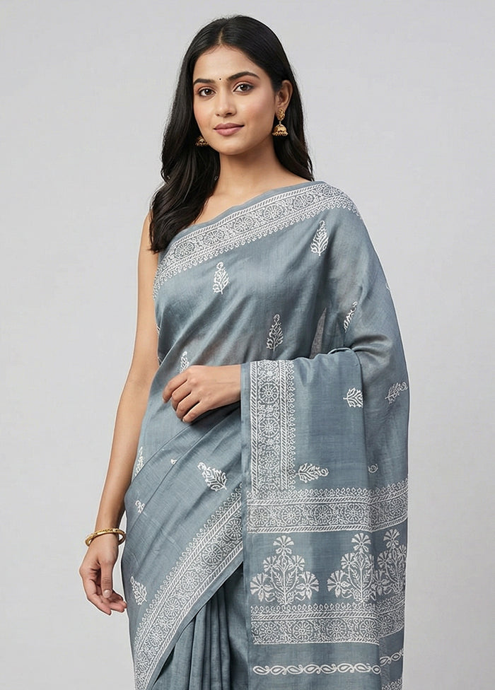 Grey Printed Silk Saree Without Blouse Piece