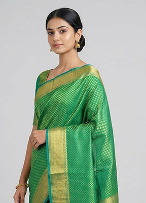 Green Kora Silk Saree With Blouse Piece
