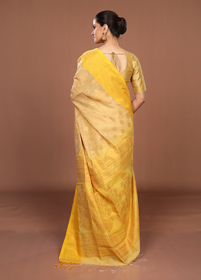 Yellow Matka Silk Saree With Blouse Piece