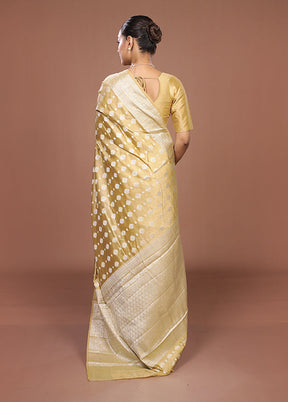 Cream Dupion Silk Saree With Blouse Piece