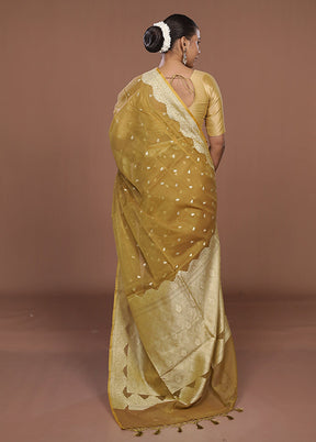 Green Kora Silk Saree With Blouse Piece