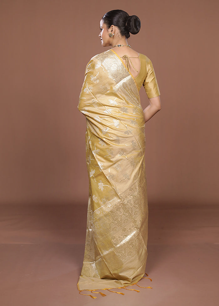 Cream Dupion Silk Saree With Blouse Piece