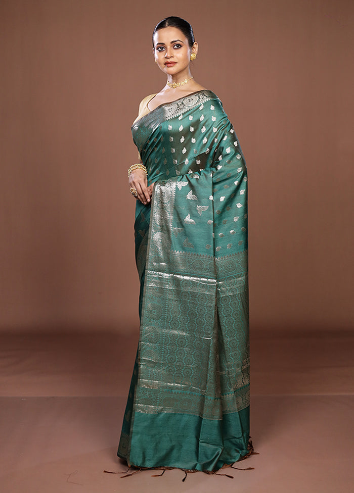 Green Dupion Silk Saree With Blouse Piece