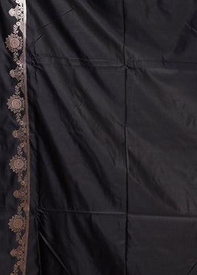 Black Katan Silk Saree With Blouse Piece