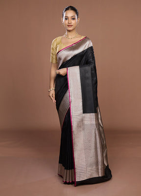 Black Katan Silk Saree With Blouse Piece