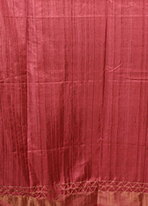Cream Tussar Silk Saree With Blouse Piece